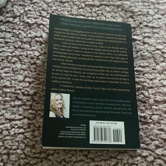 Colleen Hoover Book Verity - Picture 2 of 2